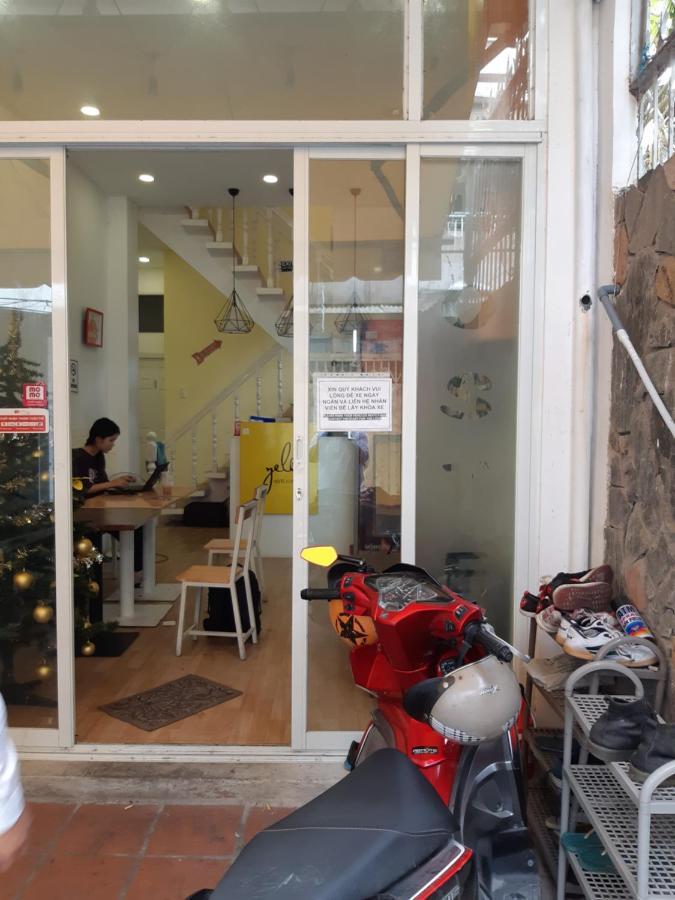 Yelo Hostel & Cafe 胡志明市 外观 照片