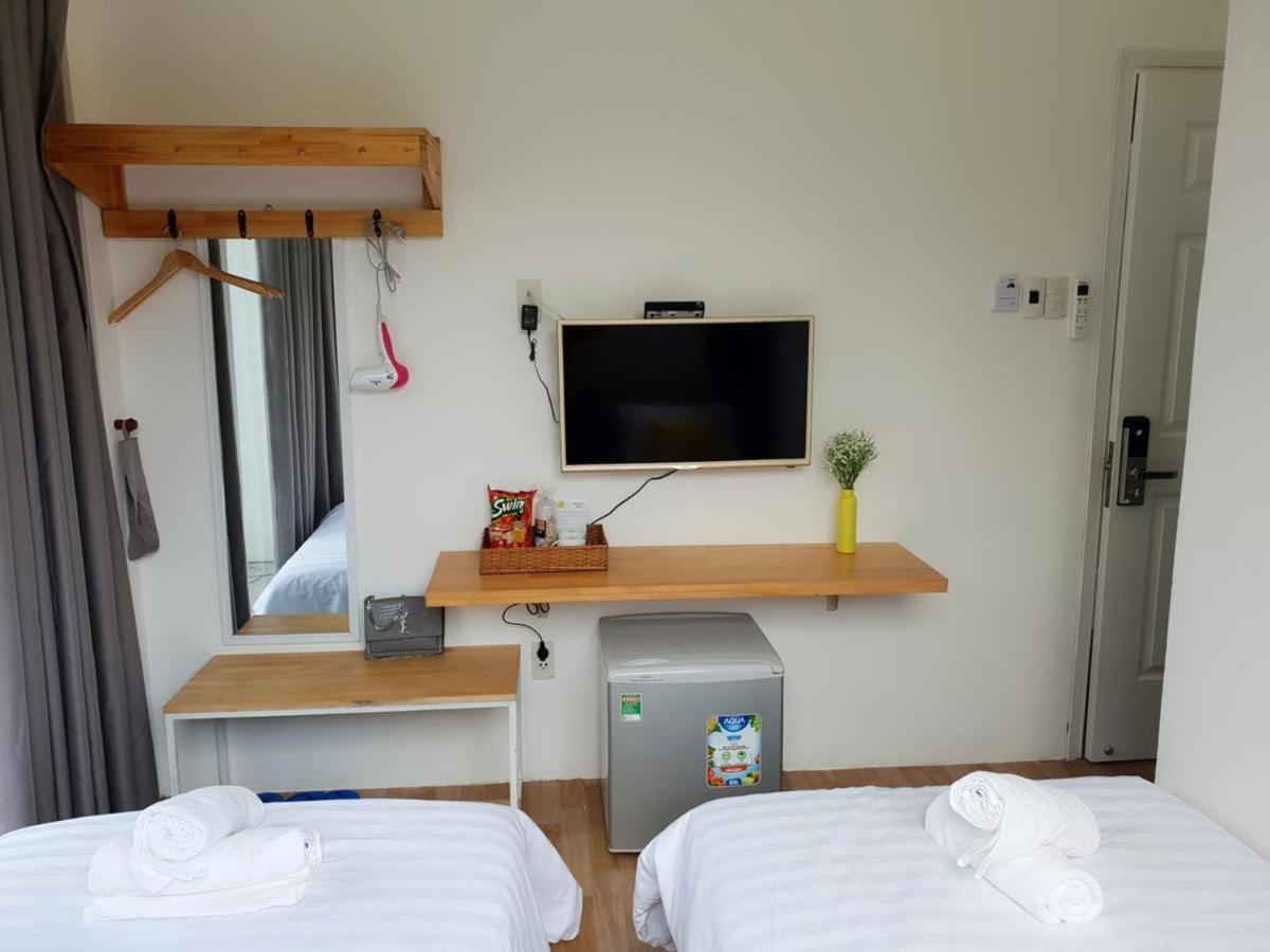 Yelo Hostel & Cafe 胡志明市 外观 照片