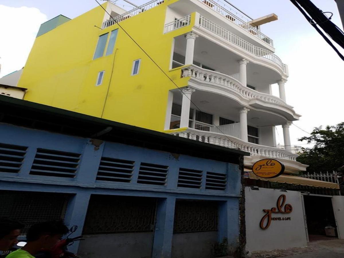 Yelo Hostel & Cafe 胡志明市 外观 照片